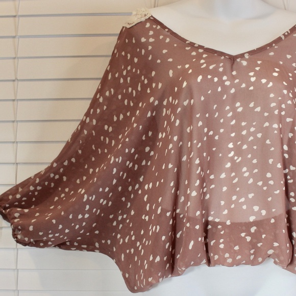 Like New Lola B Sheer Oversize Kimono Sleeve Heart BOHO Blouse S - Picture 3 of 8